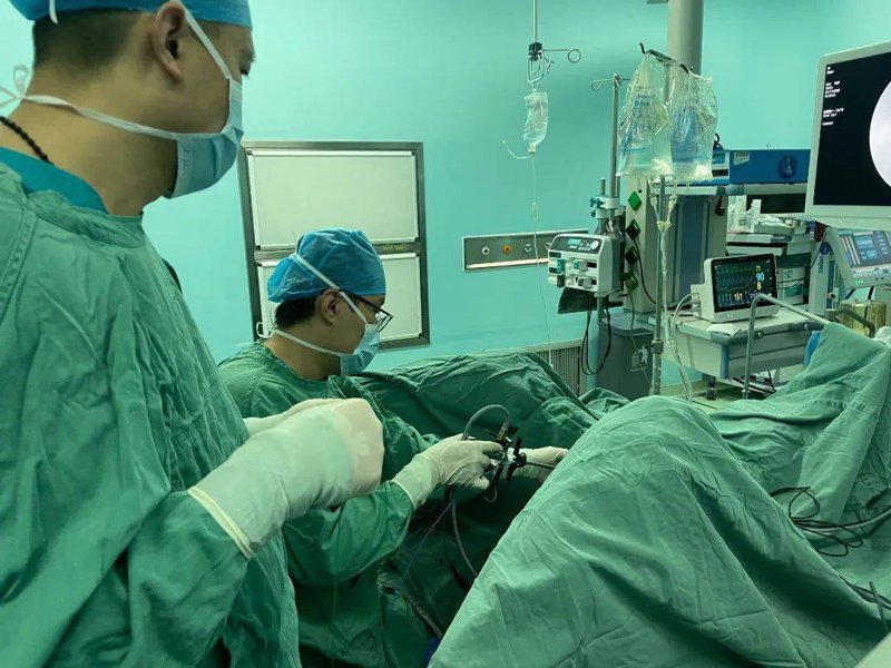 在选择男科医院时，许多人可能会遇到这样的困惑：如何找到一个可靠的、可以提供免费在线咨询服务的男科医院？